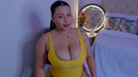 hellenamazing online show from 5, 12, 2025