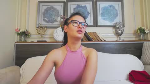 Snapshot of hellendesire chatting on 6, 1, 2025 online show from 6, 1, 2025