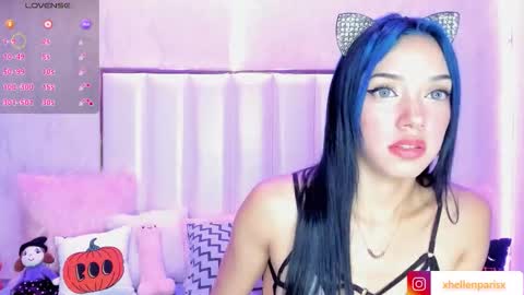 Snapshot of hellenparis1 chatting on 28, 10, 2025 Hellen Paris online show from 28, 10, 2025