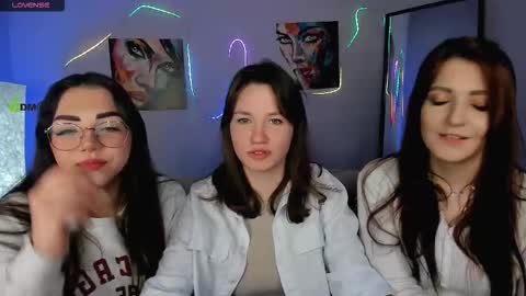 Snapshot of helli_belli chatting on 7, 2, 2026 Helli online show from 7, 2, 2026