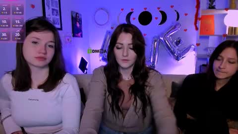 Snapshot of helli_belli chatting on 8, 2, 2026 Helli online show from 8, 2, 2026