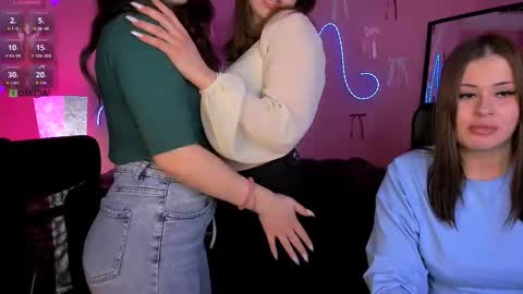 Snapshot of helli_belli chatting on 8, 3, 2026 Helli online show from 8, 3, 2026