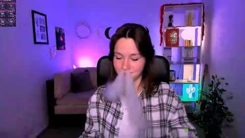 Snapshot of helli_belli chatting on 15, 4, 2026 Helli online show from 15, 4, 2026