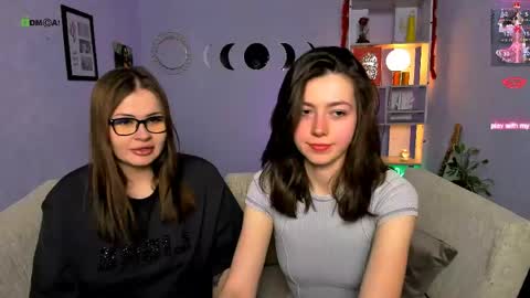 Snapshot of helli_belli chatting on 22, 4, 2026 Helli online show from 22, 4, 2026