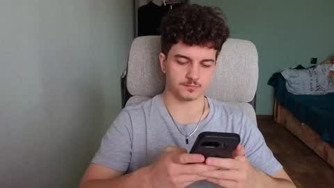 Snapshot of hellish_sugar chatting on 19, 3, 2026 Remy online show from 19, 3, 2026