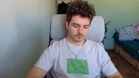 Snapshot of hellish_sugar chatting on 29, 3, 2026 Remy online show from 29, 3, 2026