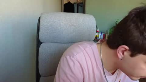 Snapshot of hellish_sugar chatting on 5, 4, 2026 Remy online show from 5, 4, 2026