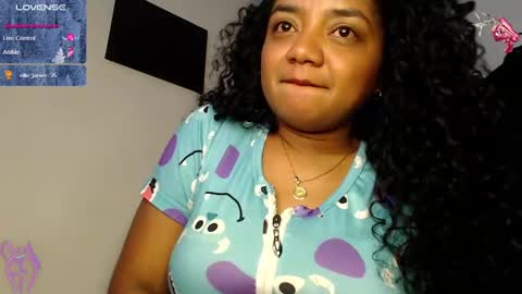 Snapshot of hello_candy chatting on 19, 12, 2024 Candy online show from 19, 12, 2024