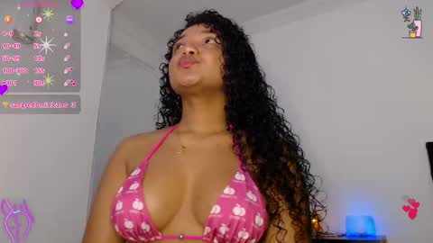 Snapshot of hello_candy chatting on 18, 9, 2025 Candy online show from 18, 9, 2025