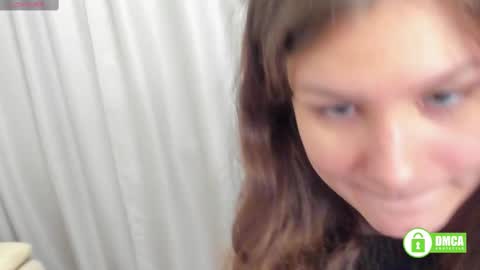 Snapshot of hello_lily chatting on 8, 3, 2025 Lily online show from 8, 3, 2025