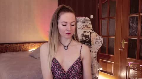 Alisia  Monday to Friday from 10 am to 4 pm GMT 2 online show from 2, 6, 2026