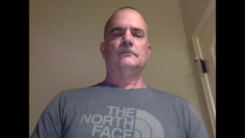 Snapshot of helloitsme969 chatting on 17, 5, 2026 helloitsme969 online show from 17, 5, 2026