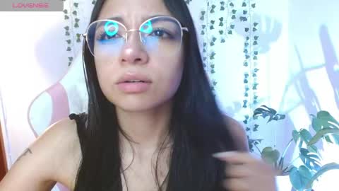 Snapshot of hellokitty_valery1 chatting on 17, 5, 2026 hellokitty_valery1 online show from 17, 5, 2026