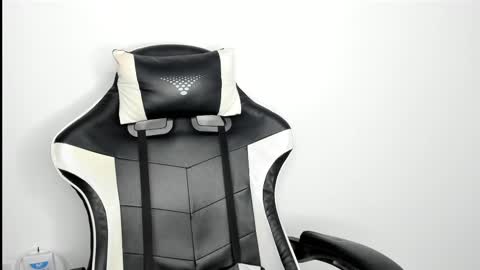 heluehorny13 online show from 12, 2, 2025