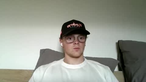Snapshot of henrietje chatting on 1, 6, 2026 henrietje online show from 1, 6, 2026