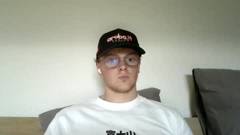 Snapshot of henrietje chatting on 4, 6, 2026 henrietje online show from 4, 6, 2026