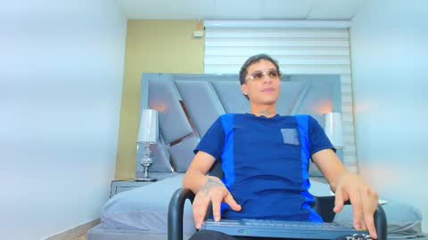 Snapshot of henry_green2 chatting on 27, 3, 2026 Henry online show from 27, 3, 2026