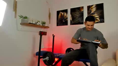 Snapshot of henrydouglas chatting on 1, 4, 2026 henrydouglas online show from 1, 4, 2026