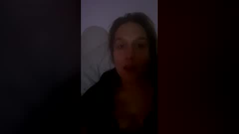 Snapshot of hensiki1 chatting on 14, 12, 2025 love to experiment online show from 14, 12, 2025