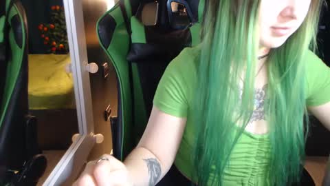 Snapshot of hentaishiing chatting on 24, 9, 2025 Hentaishiing online show from 24, 9, 2025