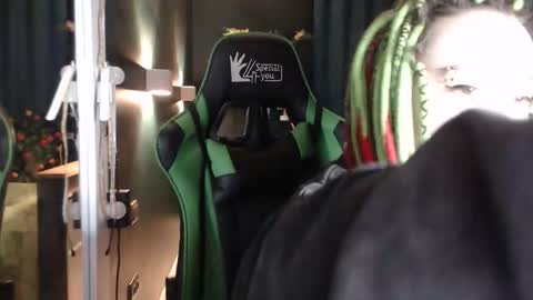 Hentaishiing online show from 2, 4, 2026