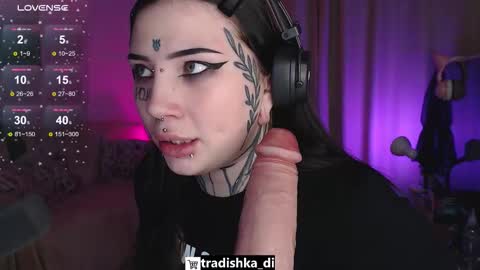 Snapshot of herbal_helpmepls chatting on 21, 11, 2025 dirty Diana online show from 21, 11, 2025