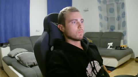 John Pearl online show from 17, 12, 2025