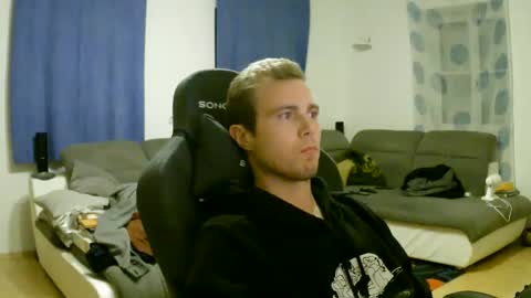 John Pearl online show from 14, 4, 2026