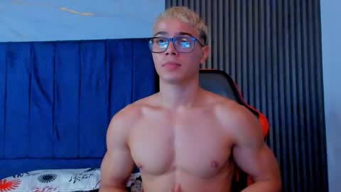 Snapshot of hercules_12345 chatting on 30, 4, 2026 Hercules online show from 30, 4, 2026