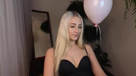 Snapshot of here_wego_again_ chatting on 15, 2, 2026 Elise online show from 15, 2, 2026