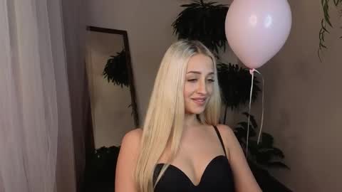 Snapshot of here_wego_again_ chatting on 20, 2, 2026 Elise online show from 20, 2, 2026