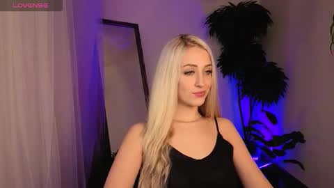 Snapshot of here_wego_again_ chatting on 18, 3, 2026 Elise online show from 18, 3, 2026