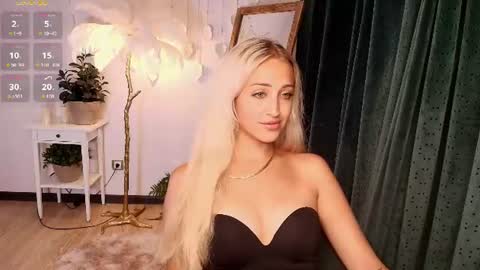 Snapshot of here_wego_again_ chatting on 5, 8, 2026 Elise online show from 5, 8, 2026