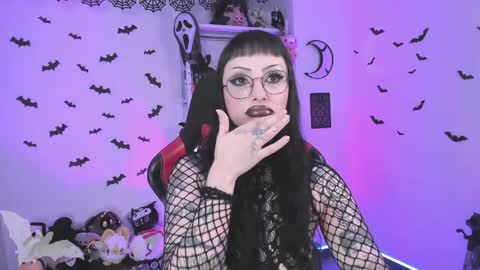 Snapshot of herinfernalmajesty chatting on 10, 4, 2026 Marie online show from 10, 4, 2026