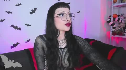 Snapshot of herinfernalmajesty chatting on 27, 4, 2026 Marie online show from 27, 4, 2026