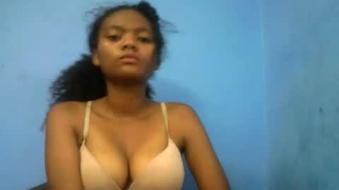 Snapshot of herisse01 chatting on 27, 3, 2026 herisse01 online show from 27, 3, 2026