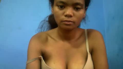 Snapshot of herisse01 chatting on 12, 4, 2026 herisse01 online show from 12, 4, 2026