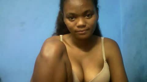 Snapshot of herisse01 chatting on 22, 4, 2026 herisse01 online show from 22, 4, 2026