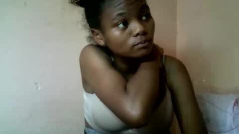 Snapshot of herisse01 chatting on 27, 5, 2026 herisse01 online show from 27, 5, 2026