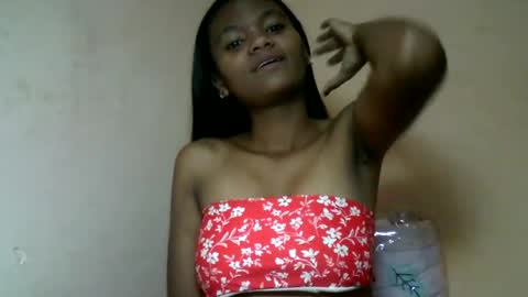 Snapshot of herisse01 chatting on 13, 6, 2026 herisse01 online show from 13, 6, 2026