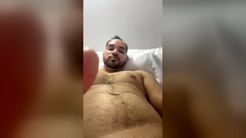 Snapshot of hernandzdarwin chatting on 17, 5, 2026 hernandzdarwin online show from 17, 5, 2026