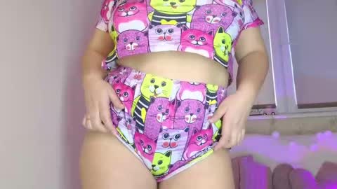 Snapshot of heroine_of_your_life chatting on 20, 12, 2024 Maryana online show from 20, 12, 2024