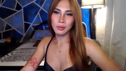 Snapshot of herrafoxx chatting on 2, 2, 2026 Davey online show from 2, 2, 2026