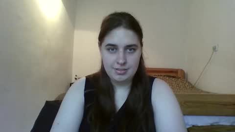 hess_luna_ online show from 26, 9, 2025