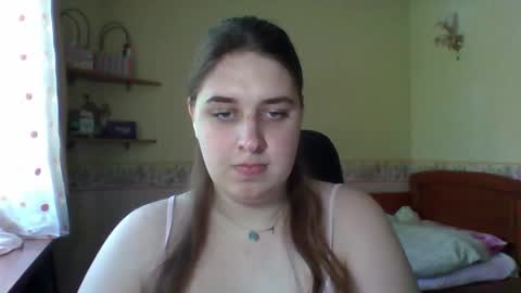 Snapshot of hess_luna_ chatting on 5, 6, 2026 hess_luna_ online show from 5, 6, 2026