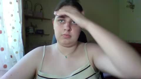 Snapshot of hess_luna_ chatting on 25, 6, 2026 hess_luna_ online show from 25, 6, 2026