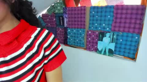 hesttia_ online show from 12, 4, 2026