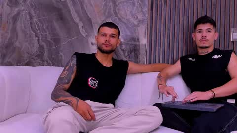 heteros men online show from 24, 11, 2025