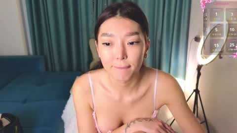 Snapshot of hey_herbal chatting on 1, 2, 2026 Audrey online show from 1, 2, 2026