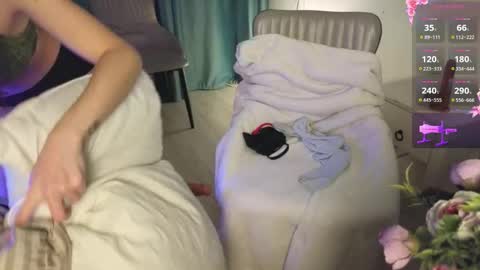 Snapshot of hey_herbal chatting on 5, 3, 2026 Audrey online show from 5, 3, 2026